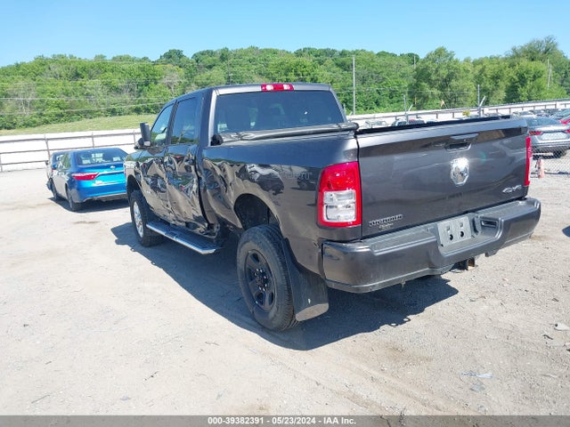 3C6UR5DL8MG695152 RAM 2500 Big Horn  4x4 6'4 Box