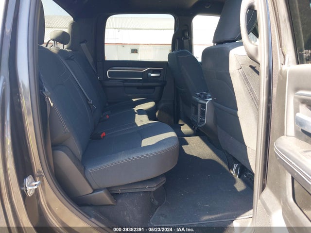 3C6UR5DL8MG695152 RAM 2500 Big Horn  4x4 6'4 Box