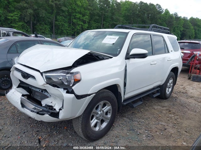 Toyota 4RUNNER SR5 2021 JTEEU5JRXM5238110 Image 2