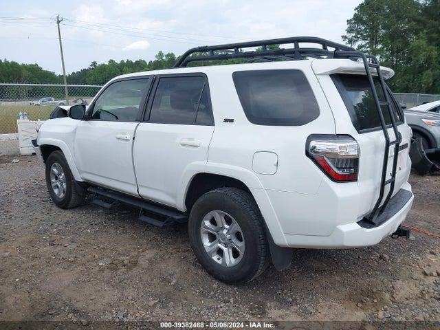 Toyota 4RUNNER SR5 2021 JTEEU5JRXM5238110 Image 3
