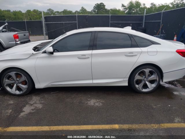 1HGCV2F91JA050774 Honda Accord Touring 2.0t