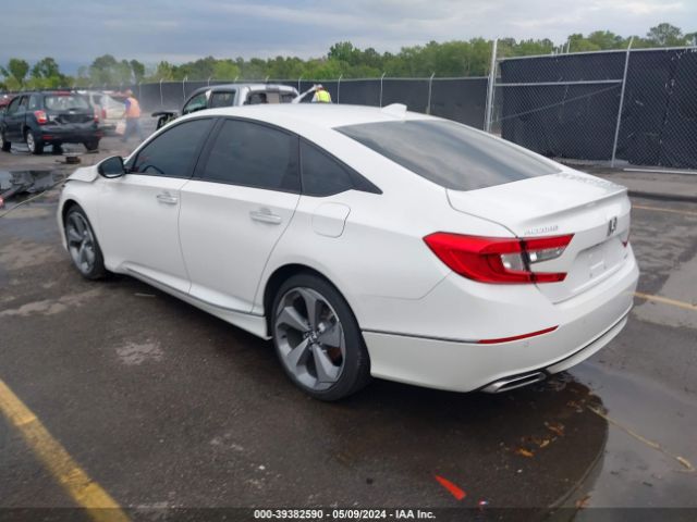 1HGCV2F91JA050774 Honda Accord Touring 2.0t