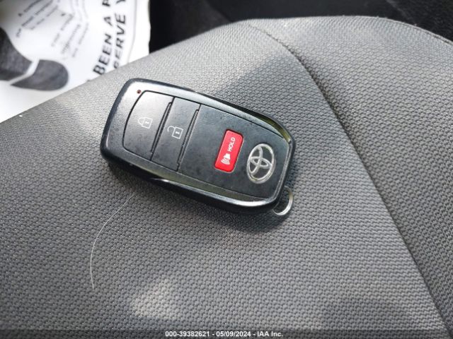7MUCAAAG0NV019539 Toyota Corolla Cross Le