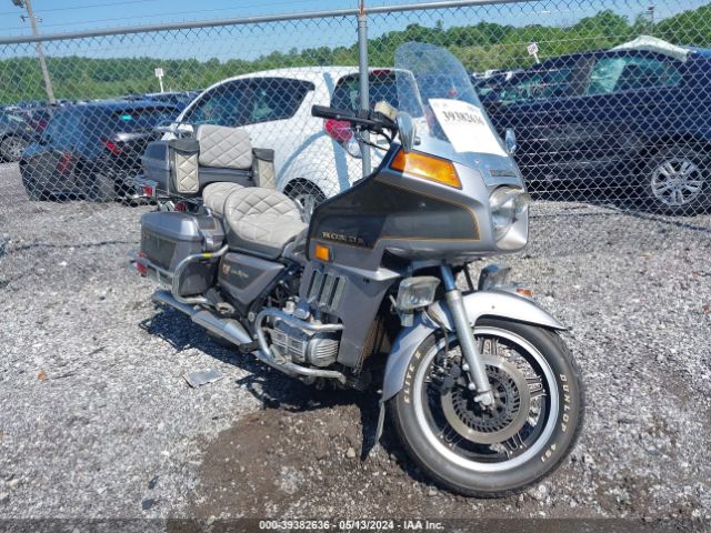 1982 HONDA GL1100 1HFSC0222CA227810 Photo 1