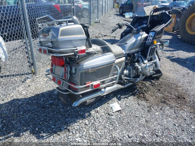 1982 HONDA GL1100 1HFSC0222CA227810 Photo 2