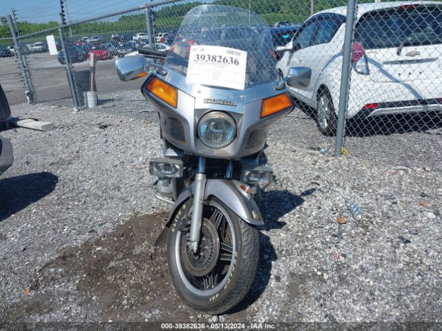 1982 HONDA GL1100 1HFSC0222CA227810 Photo 4
