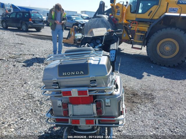 1982 HONDA GL1100 1HFSC0222CA227810 Photo 5