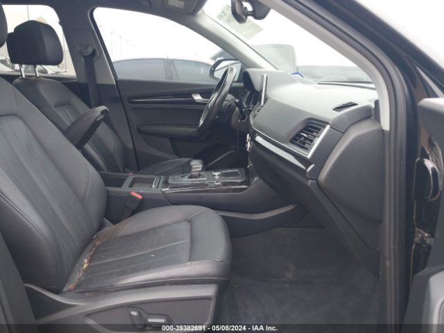 WA1BNAFY0J2226861 Audi Q5 2.0t Premium/2.0t Tech Premium