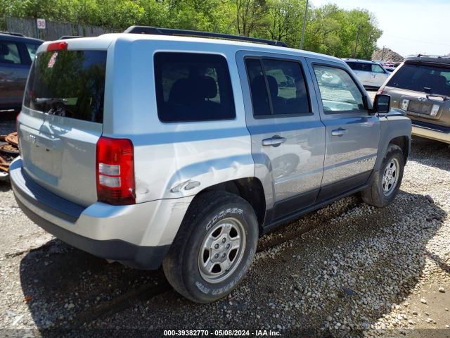 1C4NJRBB0FD155140 Jeep Patriot Sport