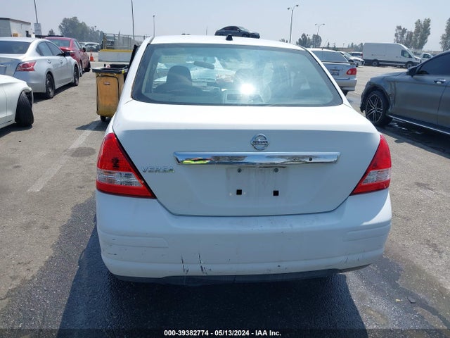 2011 Nissan Versa 1.8s მანქანა იყიდება აუქციონზე, vin: 3N1BC1AP5BL359676, აუქციონის ნომერი: 39382774