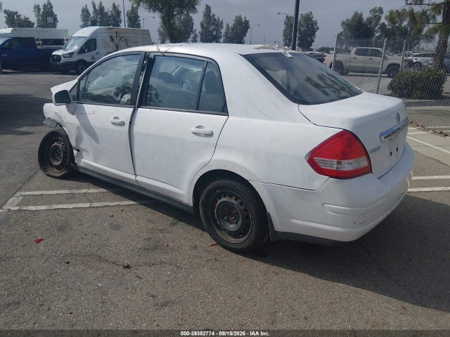 2011 Nissan Versa 1.8s მანქანა იყიდება აუქციონზე, vin: 3N1BC1AP5BL359676, აუქციონის ნომერი: 39382774