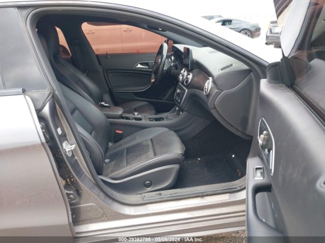WDDSJ4EB9JN548158 Mercedes-Benz CLA 250