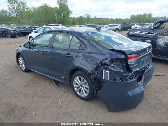 Toyota Corolla Hybrid Le 2024 JTDBDMHE7R3008872 Image 3
