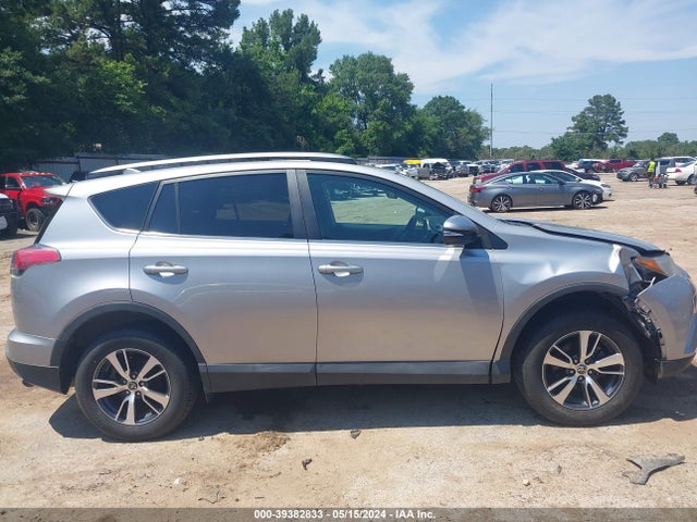 Toyota Rav4 Xle 2017 2T3WFREV1HW336474 Image 13