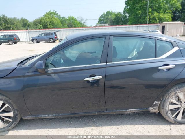 1N4BL4DW5MN305871 Nissan Altima Sv Intelligent Awd