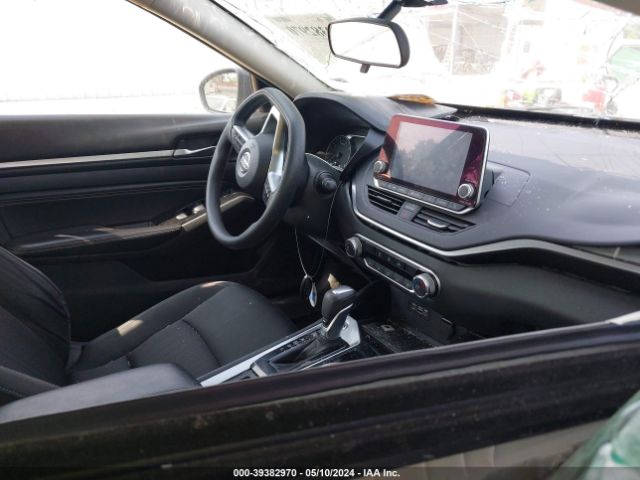 1N4BL4DW5MN305871 Nissan Altima Sv Intelligent Awd