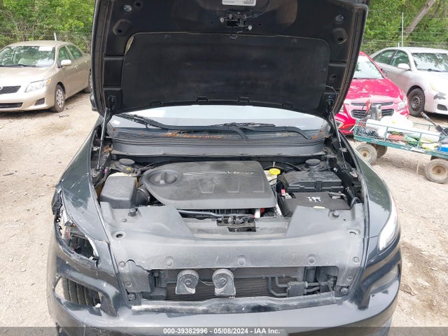 1C4PJMAS0GW327699 Jeep Cherokee Altitude