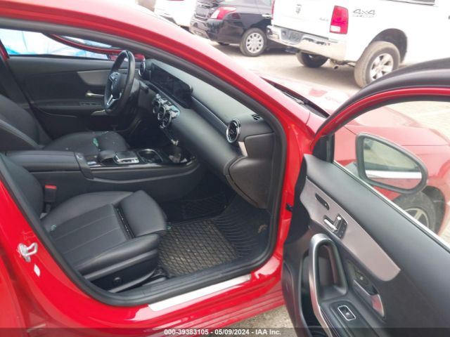 WDD3G4FBXKW021453 Mercedes-Benz A 220 4matic