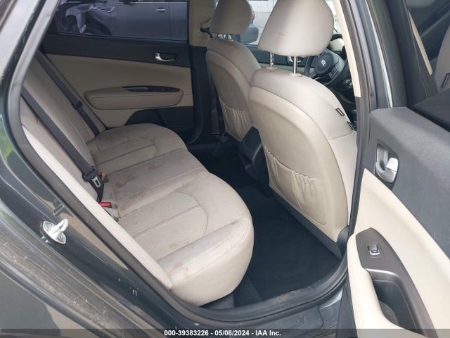 KIA Optima Lx 2016 KNAGT4L37G5086680 Image 8