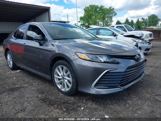 Toyota CAMRY LE 2021 4T1C11AK2MU561732 main image