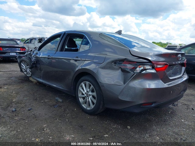 Toyota CAMRY LE 2021 4T1C11AK2MU561732 Image 3