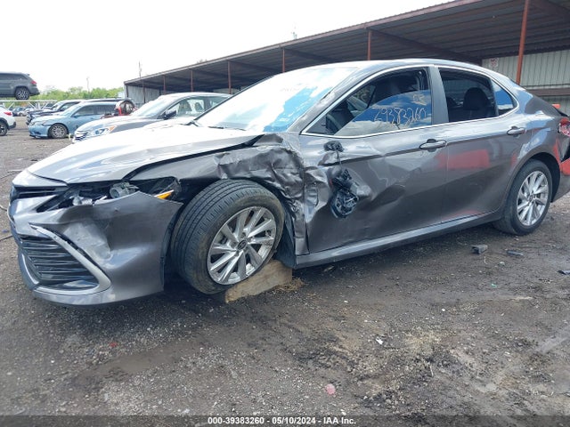 Toyota CAMRY LE 2021 4T1C11AK2MU561732 Image 6