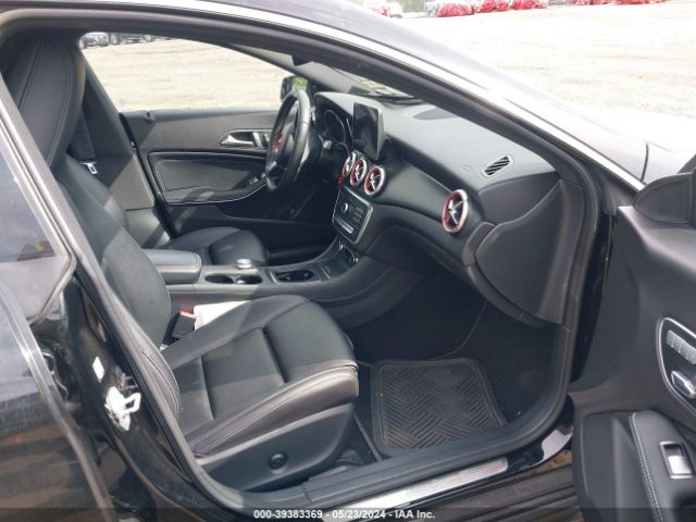 WDDSJ4GB5JN538627 Mercedes-Benz CLA 250 4MATIC