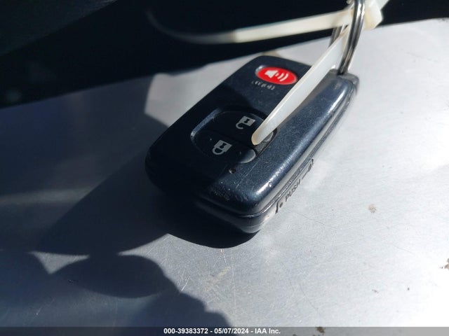 Toyota Prius V Four 2015 JTDZN3EU5FJ031365 Image 11