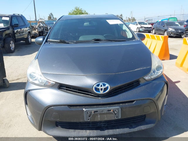 Toyota Prius V Four 2015 JTDZN3EU5FJ031365 Image 13