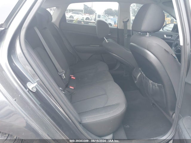 KIA Optima Lx 2017 5XXGT4L34HG139545 Image 8