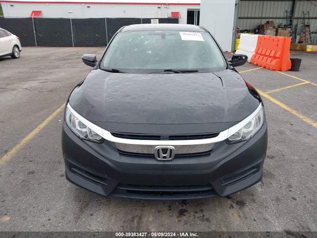 Honda Civic Lx 2018 2HGFC2F58JH554515 Image 12