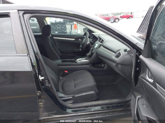 Honda Civic Lx 2018 2HGFC2F58JH554515 Image 5
