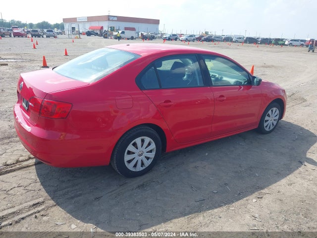 3VW2K7AJ5EM408322 Volkswagen Jetta 2.0l S