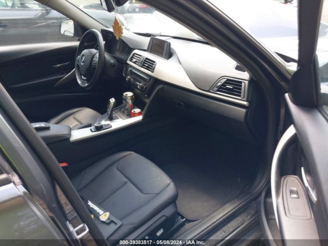 WBA3C3G54FNS76908 BMW 320i Xdrive