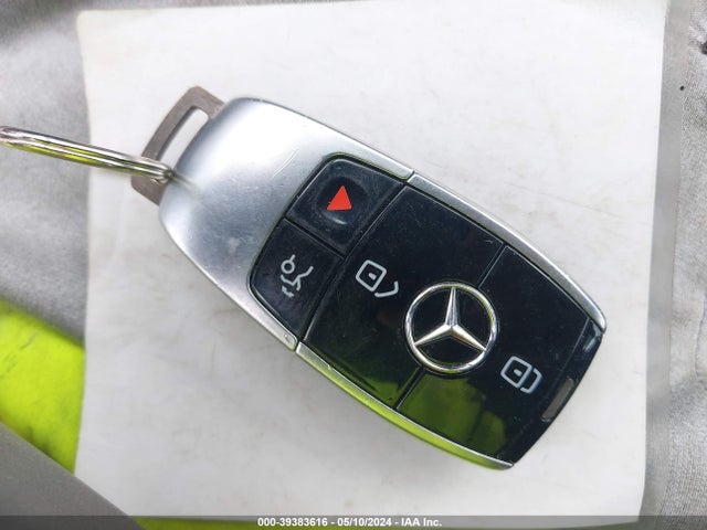 Mercedes-Benz E 300 2018 WDDZF4JB2JA363513 Image 11