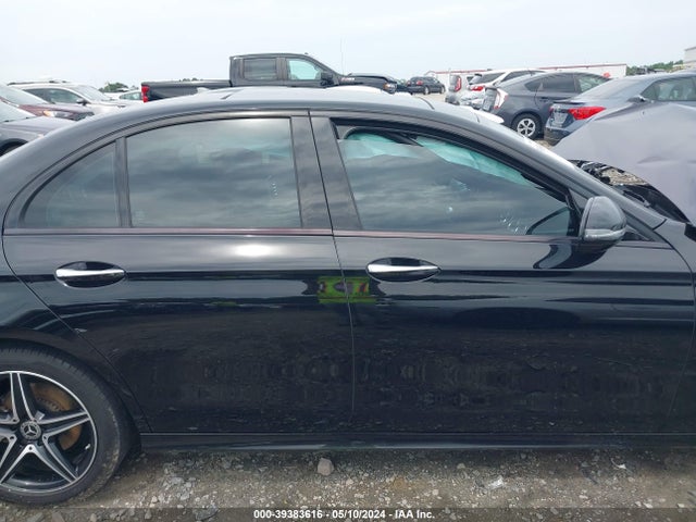 Mercedes-Benz E 300 2018 WDDZF4JB2JA363513 Image 14