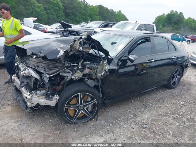 Mercedes-Benz E 300 2018 WDDZF4JB2JA363513 Image 2