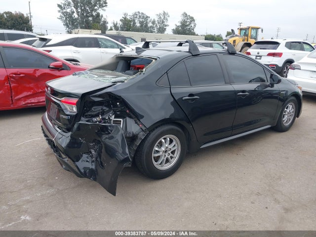 Toyota Corolla Hybrid Le 2021 JTDEAMDE1MJ002209 Image 4