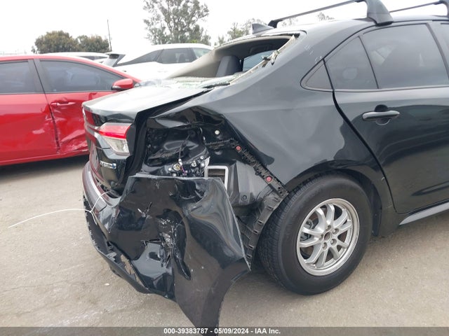Toyota Corolla Hybrid Le 2021 JTDEAMDE1MJ002209 Image 6