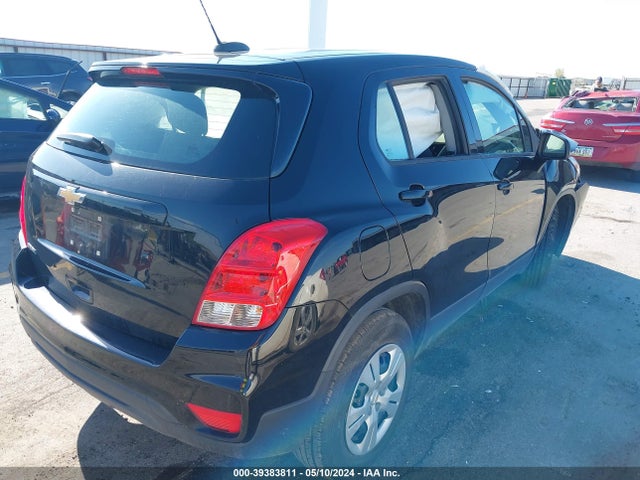 Chevrolet TRAX LS 2019 3GNCJKSB6KL161177 Image 4