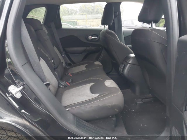 1C4PJMAB9GW332786 Jeep Cherokee Altitude