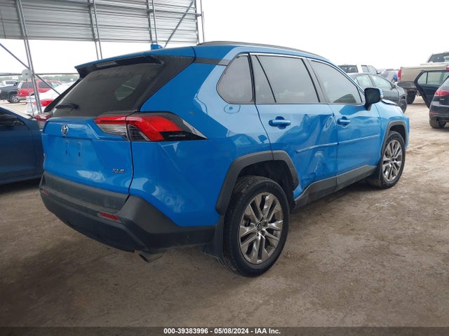 Toyota Rav4 Xle Premium 2021 2T3C1RFV1MC086018 Image 4