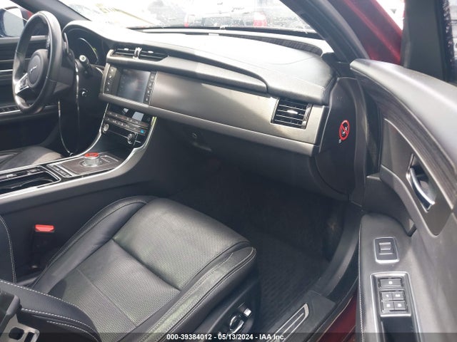 2016 JAGUAR XF SAJBM4BV6GCY05816 Photo 4