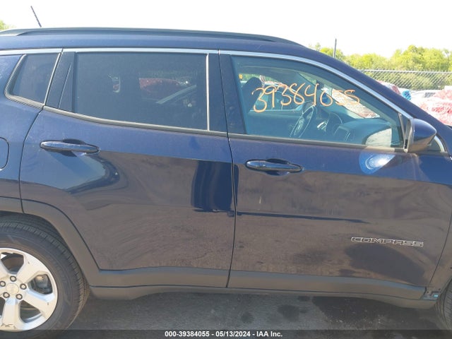 3C4NJDBB3KT689417 Jeep Compass Latitude 4x4