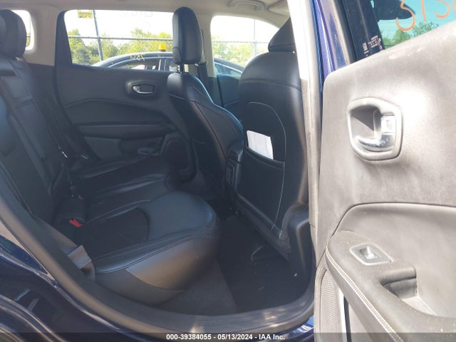 3C4NJDBB3KT689417 Jeep Compass Latitude 4x4