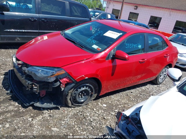 Toyota COROLLA LE 2018 2T1BURHE4JC100904 Image 2