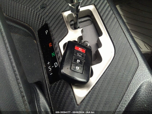 Toyota Rav4 Limited 2015 2T3DFREV5FW282584 Image 11