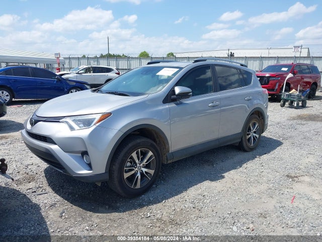 Toyota Rav4 Xle 2018 2T3WFREV6JW429447 Image 2
