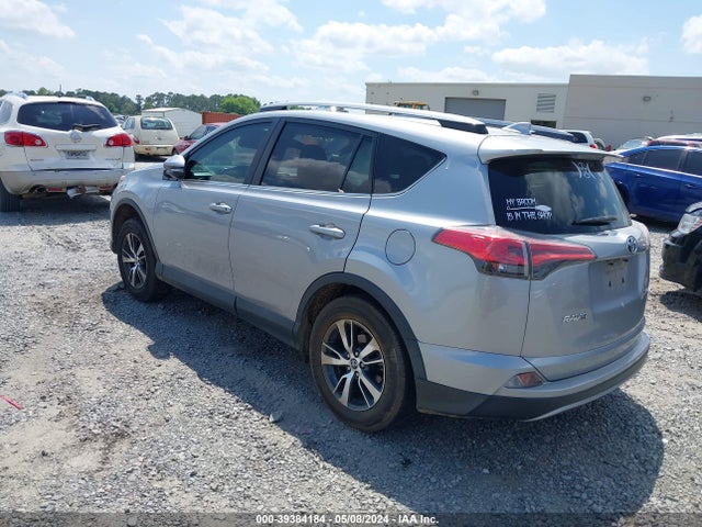 Toyota Rav4 Xle 2018 2T3WFREV6JW429447 Image 3