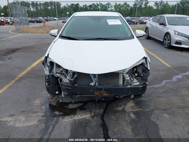 Toyota COROLLA SE 2018 5YFBURHE8JP823977 Image 12